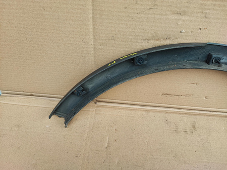 PRAWA TYLNA LISTWA WNĘKI KOŁA FORD KUGA 2008- 1744879 _ 8V41-S286D02-AD