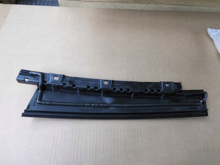 LISTWA SŁUPKA B DRZWI PRAWY TYŁ FORD MONDEO 2014- 2004516 _ ES73-F254A41-BA