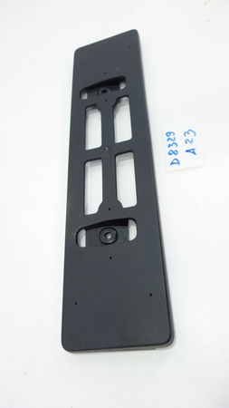 RAMKA TABLICY REJ. PRZÓD VOLVO XC40 OE 31663034