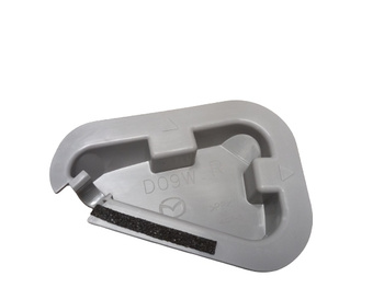 Osłona prawa otworu lusterka zewnętrznego -Mazda 2_D09W69115