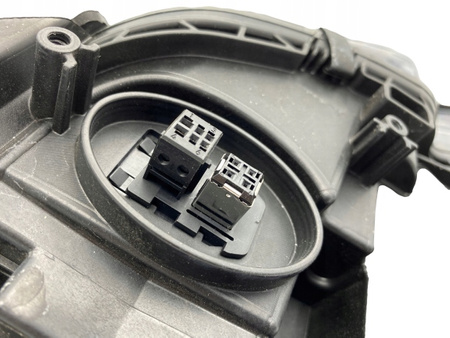 REFLEKTOR PRAWY PRZEDNI MERCEDES A2048203539 | 2048203539