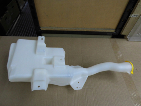 ZBIORNIK PŁYNU DO SPRYSKIWACZY FORD MUSTANG 2015- 2526632 _ GR3B-17B613-AF