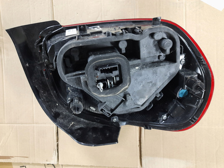 LAMPA TYŁ PRAWA CITROEN C3 OE 9812257480