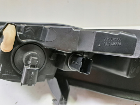 ŚWIATŁO DO JAZDY DZIENNEJ LED PRAWE CITROEN C3 OE 9823312980