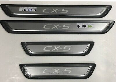 Listwy ozdobne progów z podświetleniem- Mazda CX-5_KSD4V1370