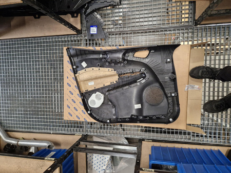 BOCZEK DRZWI PRAWY FORD TOURNEO COURIER 2014- _ 2540084 _ ET76-V23942-DP35BL
