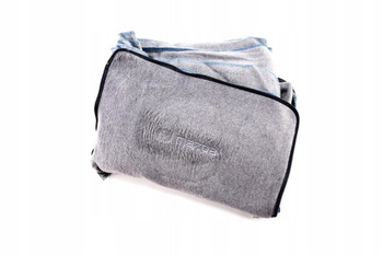 PODUSZKA Z KOCEM ZWIJANYM DO ŚRODKA MAZDA OE