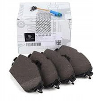 Klocki hamulcowe przód MERCEDES W205 W213 A000 420 89 03